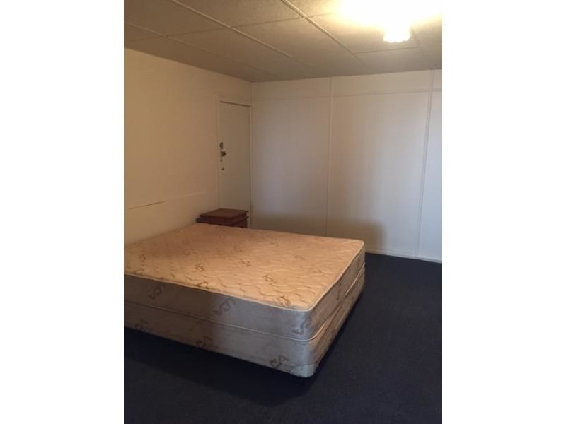 6/246 William Street, Allenstown QLD 4700